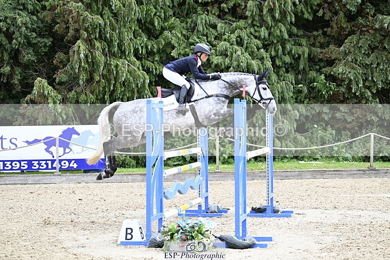 250525A-125936-17557 - B-357-Rosalind.Canter-ARMSCOTE.EXPLORER