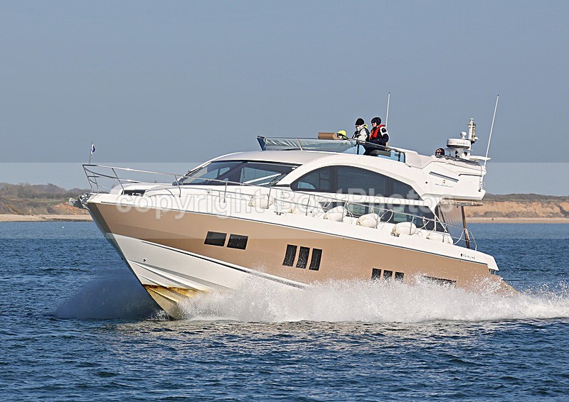 130420 VALERIE-ANNE FAIRLINE SQUADRON WT7A5859 - Flybridge Cruisers