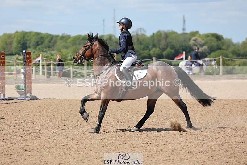 250504-121640-02502 - Cls 4 Pony Newcomers and 1m Open