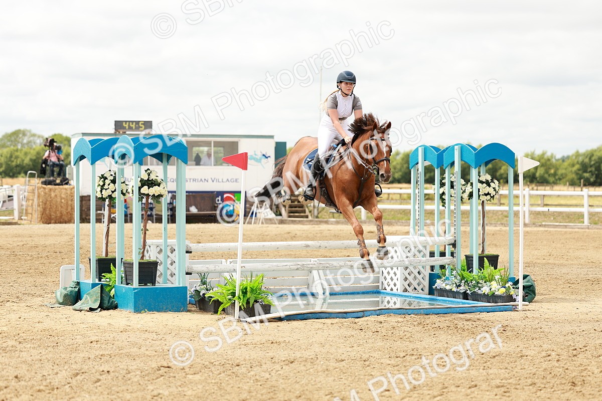 SBM_018352 - Class 21 - Senior Newcomers Championship 2d Rd