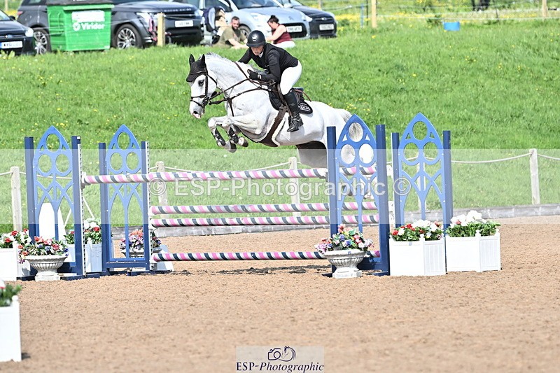 240509A-160325-03491 - Cls 12 Chard Equ Speed Derby