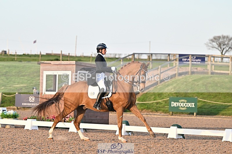 250404-190109-08769 - 195-Sarah.Millis-Impressive.VDC