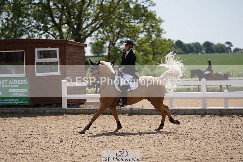 230528A-130256-07216 - Cls 33 95cm Amateur Quali