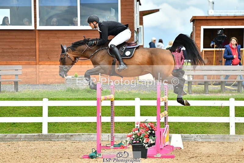 230721A-144517-07076 - Cls 22, 1 Star Gold 1.30m