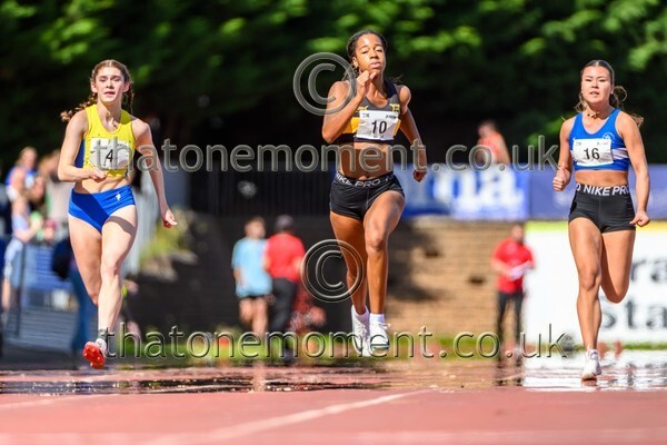 Age26 SUN-921734 - Track Female Set One