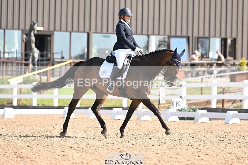 250816-102447-03364 - 064-Kellie.HutchingsTawstock.Finale