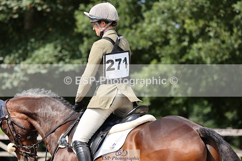 240803-152430-08855 - 271-Rosie_Bradley-Hole-OUT_OF_THE_BLUE_XIV