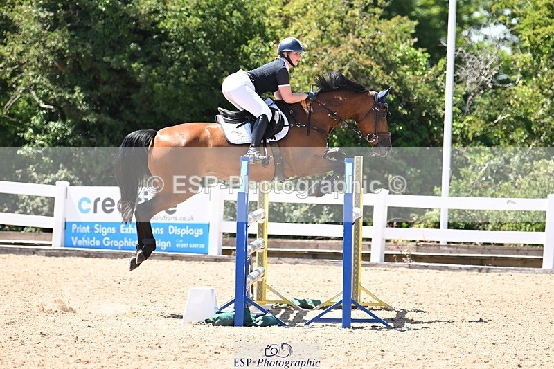 250709-132822-00860 - Cls 4 Snr Newcomers & Snr 1.10m