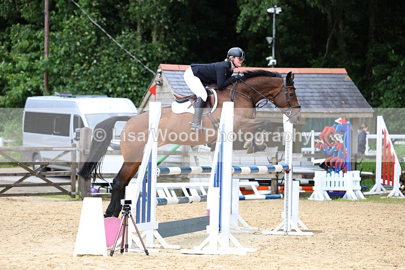 3E7A4236 - Class 7: Senior Newcomers/1.10m open