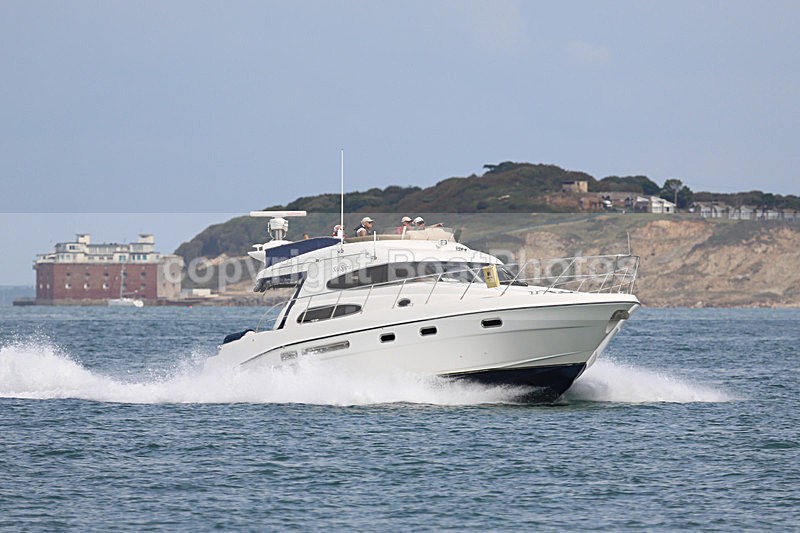 150816 SEA SPIRIT - SEALINE WT7A9916 - Flybridge Cruisers
