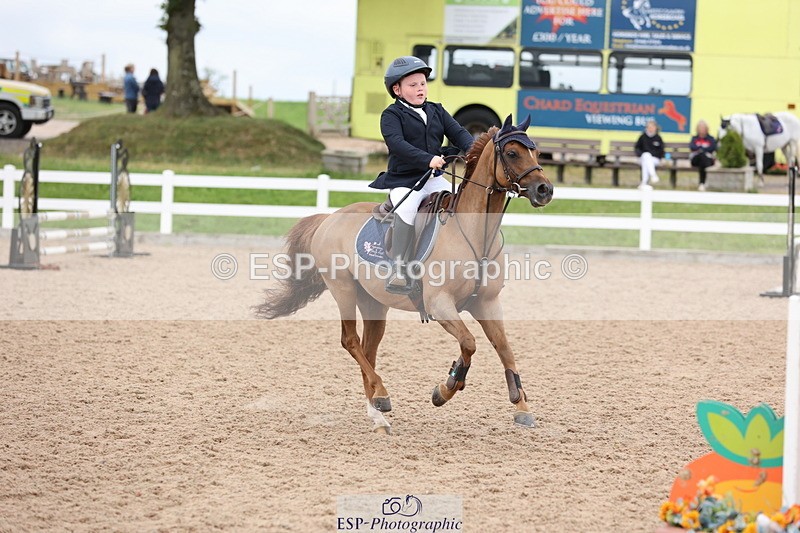 240630A-181758-16371 - Cls 28 Stepping Stones 128cm + 138cm