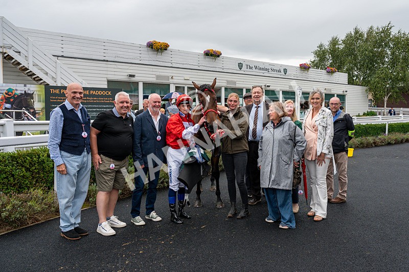 270825-Race 2-Rogue Attraction-2367 - Race 2