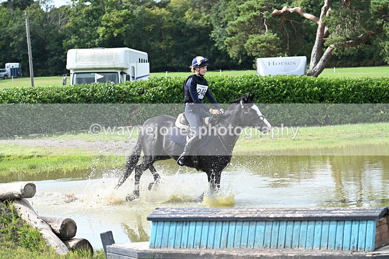 WJ7_0482 - Time 11:36 to 12:00