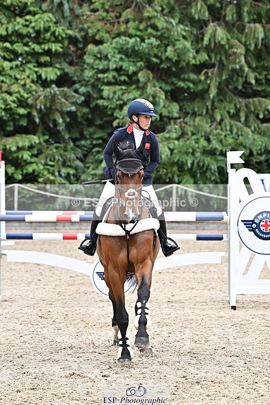 250524A-142011-12420 - D-468-Laura.Collett-LONDON.52