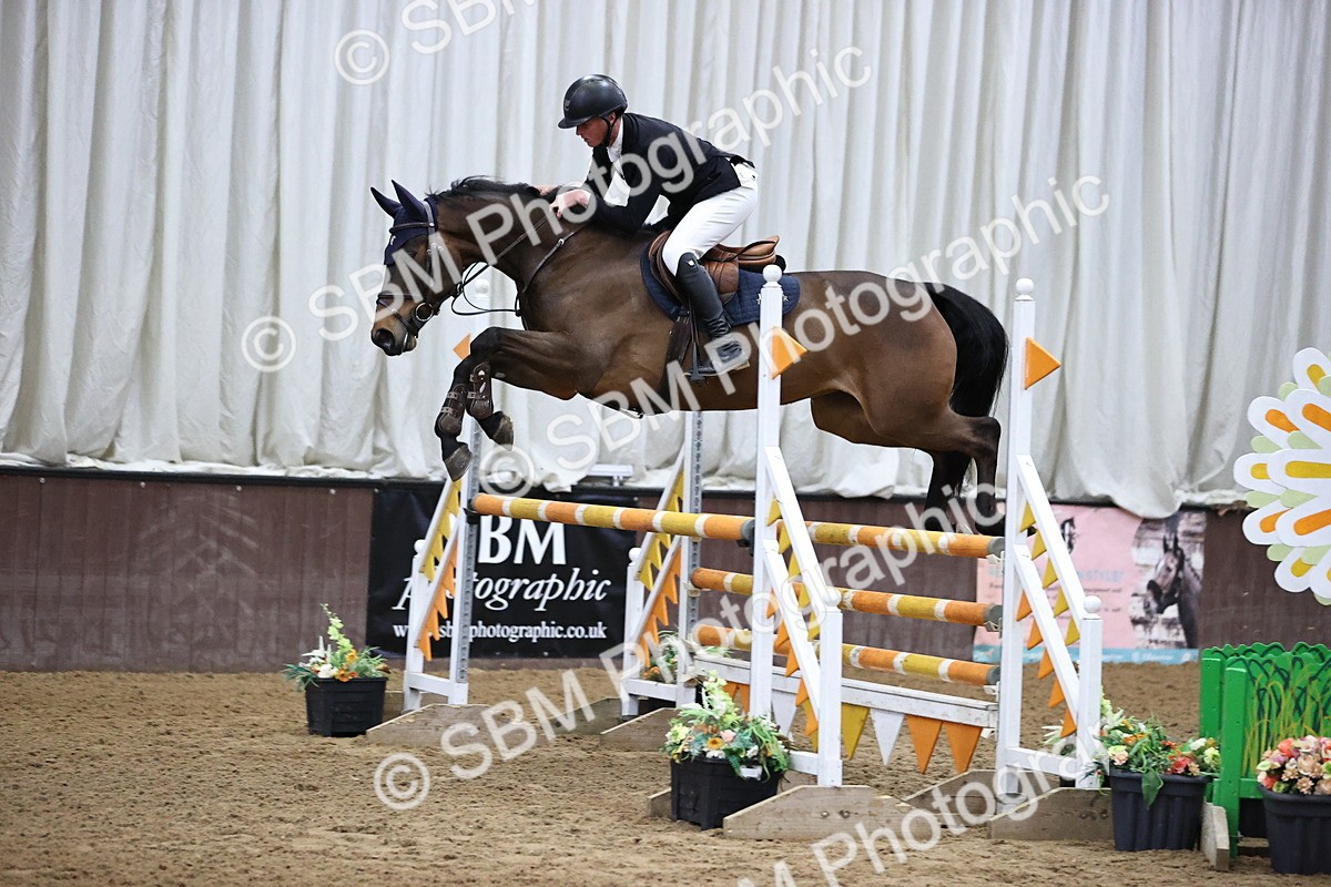 SBM_001531 - Class 4 - Senior Newcomers - 1.10m Open