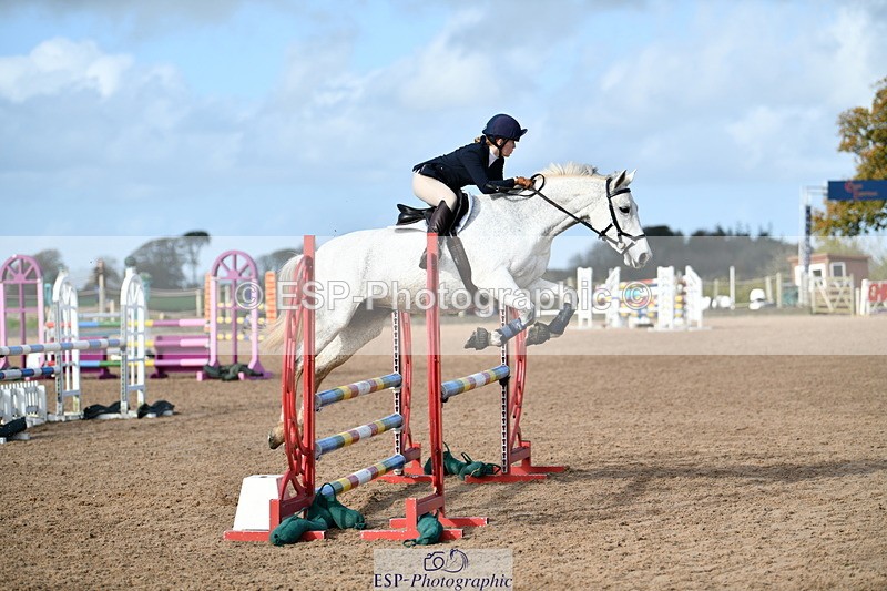 241026A-120410-01131 - SAT Cls 26+27 Club and Schools 90cm