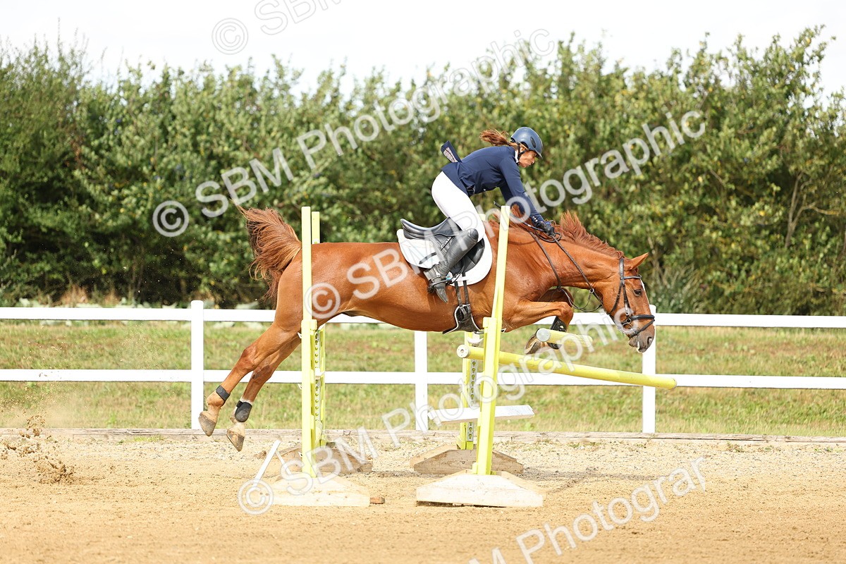 SBM_010443 - Class 4 - Senior Foxhunter - 1.20m Open