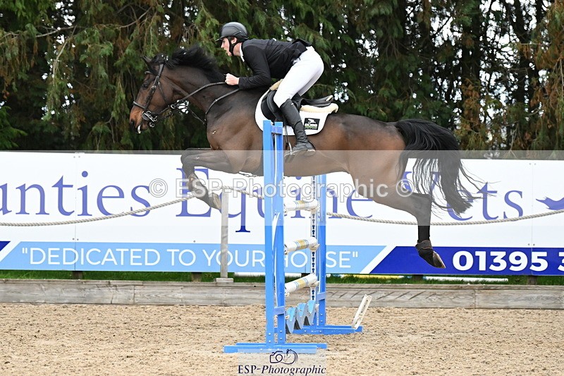 250323A-152810-05023 - Cls 25 Snr Fox & 1.20m Open