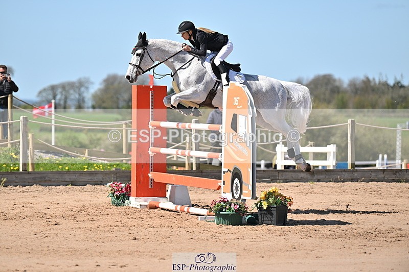 240420A-134913-11501 - Cls 7, 2 Star Medium Tour 1.35m