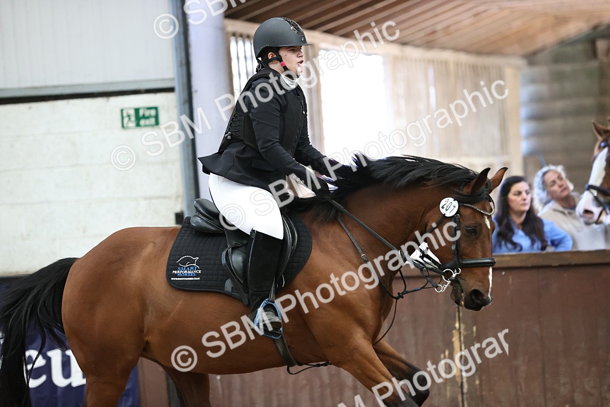 SBM_001690 - Class 5 - Henlow Veterinary Hospital 70cm