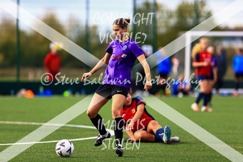 1DX31013 - 2025-10-05 FC Abbey Meads Ladies V Purton  Kingsdown FC Ladies