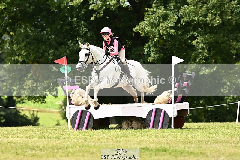 240825X-115634-32167 - 70cm XC 11.00 to 12.00