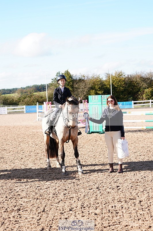 241027A-121240-02675 - SUN Cls 6 Pony Newcomers and 1m Open