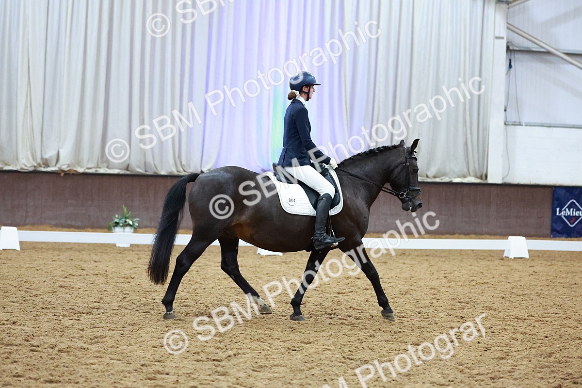 SBM_004477 - Class 12 - E2 Championship - 14.50-15.53
