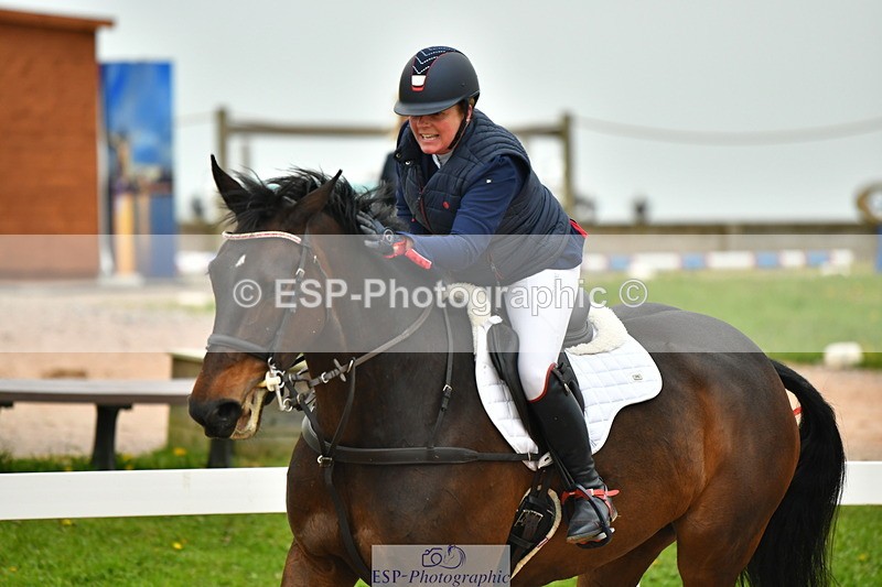 230504A-142255-02022 - Cls 5 1.05m Amateur Quali