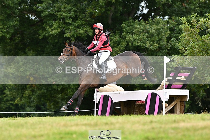 240825X-172516-37508 - 80cm XC 16.30 to 17.30