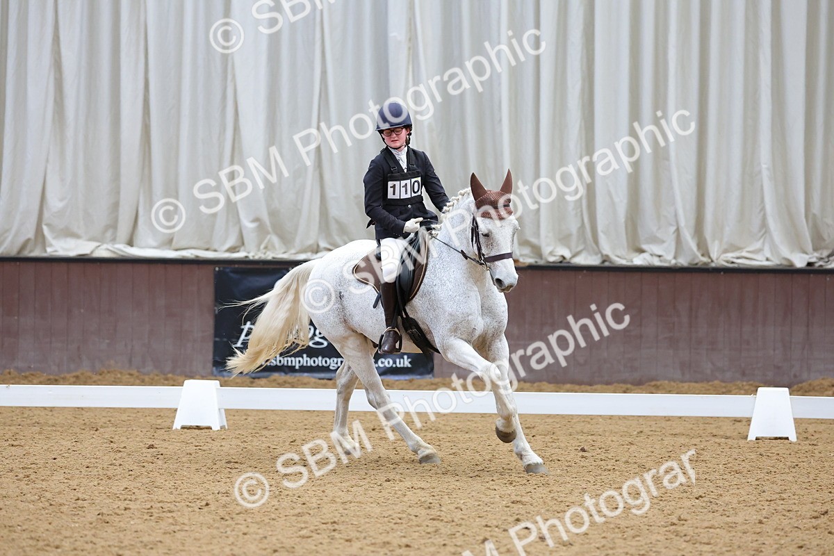 SBM_002998 - Novice