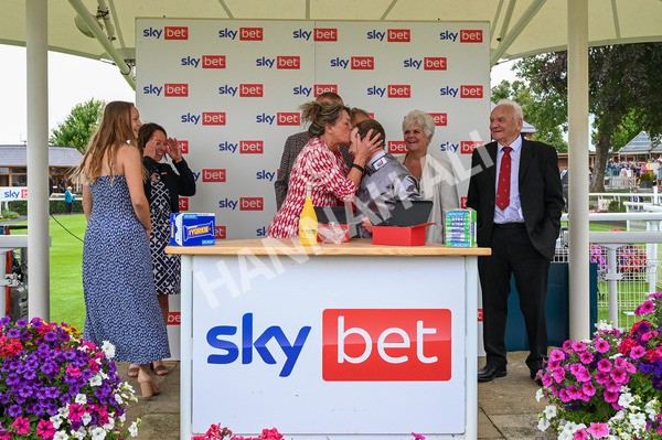 270724-Race 5-Theme Park-9859 - Race 5 4.35pm Sky Bet Prize Drop Handicap