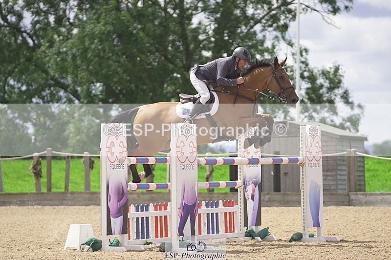 230806A-130710-02133 - Cls 14 Snr Foxhunter & 1.20m Open