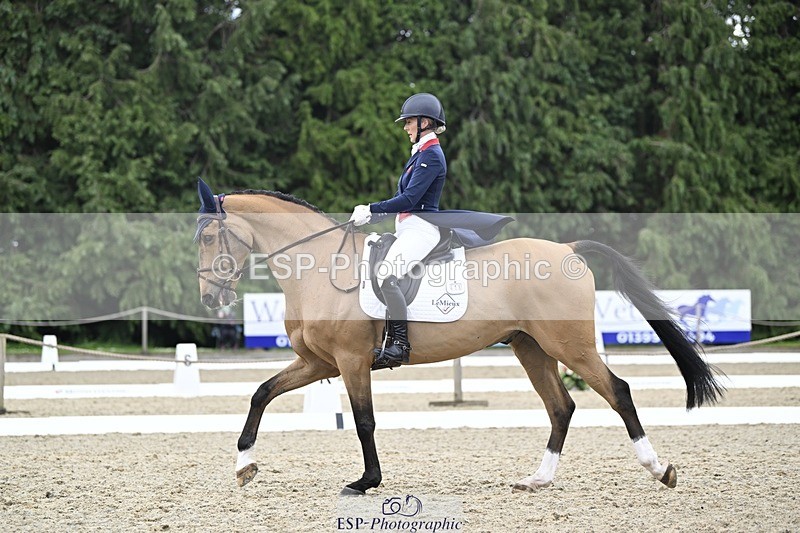 000101-200700-04077 - 418-REHY_DJ-Yasmin_Ingham