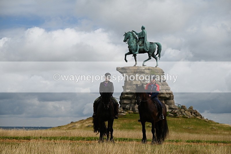 DSC_4112 - Time at Statue 09:50 to 11:09