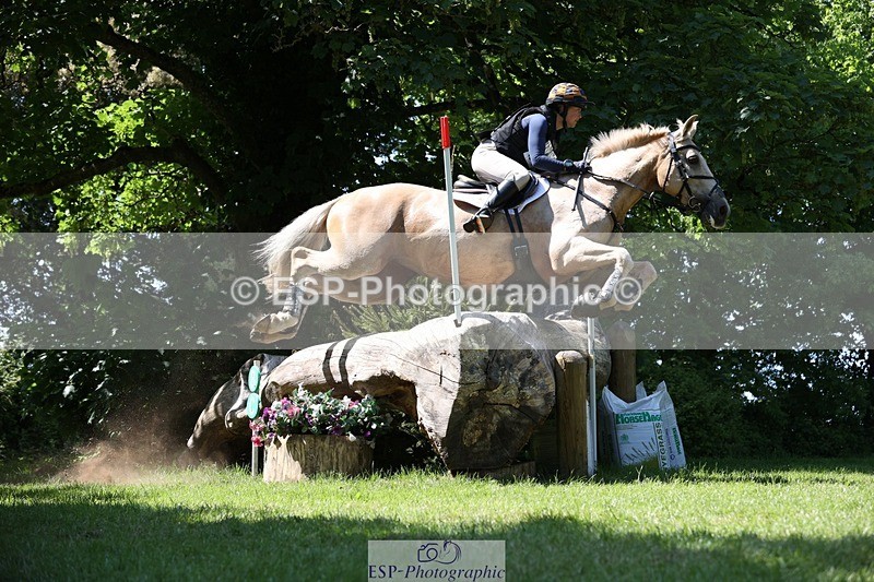 230527-144333-10412 - 356-THE_DUMB_BLONDE-Kat_Raybould-XC