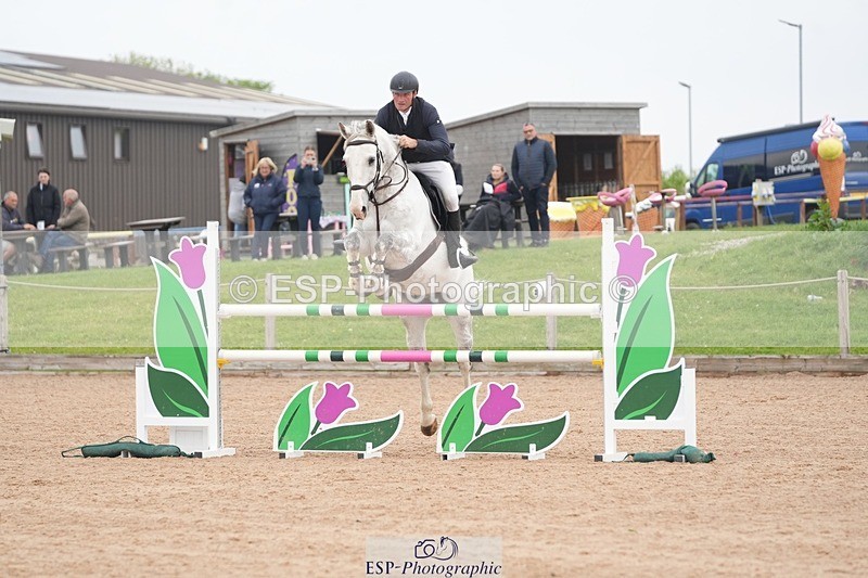 260508-091216-04536 - Cls 12 Snr Foxhunter