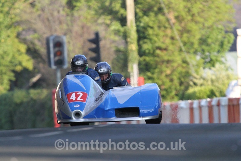 IMG_5558 - Thursday Practice - TT 2013 Side Car