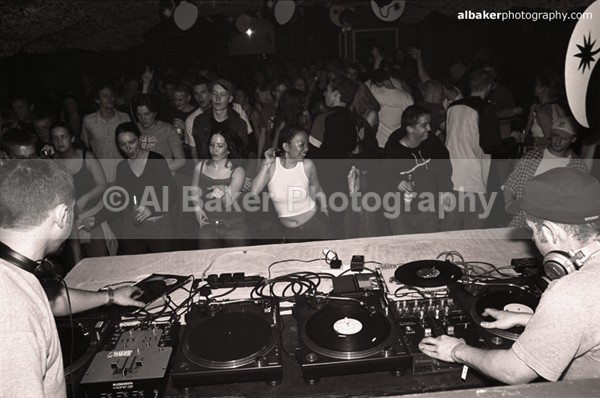 14 - Sub Tub @ music box 02.06.02