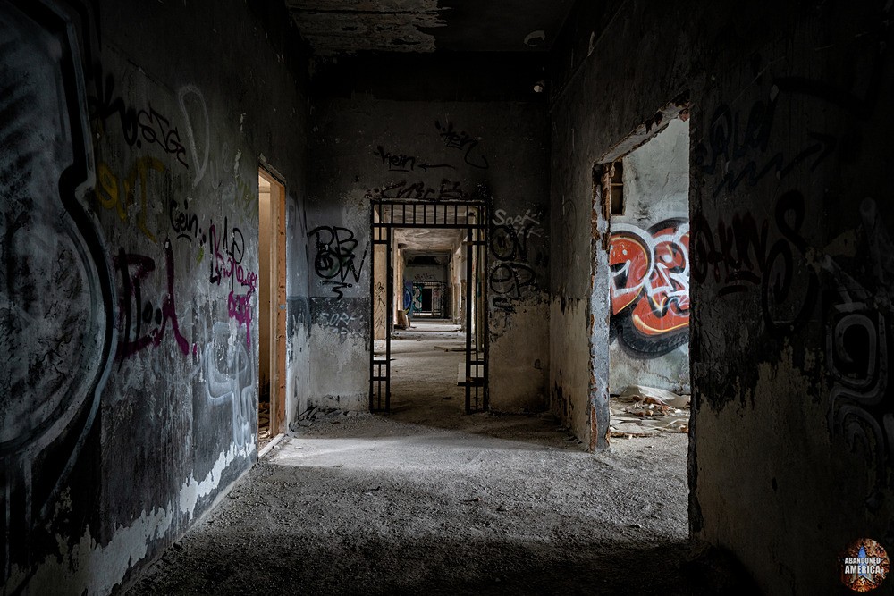  - ABANDONED GREECE