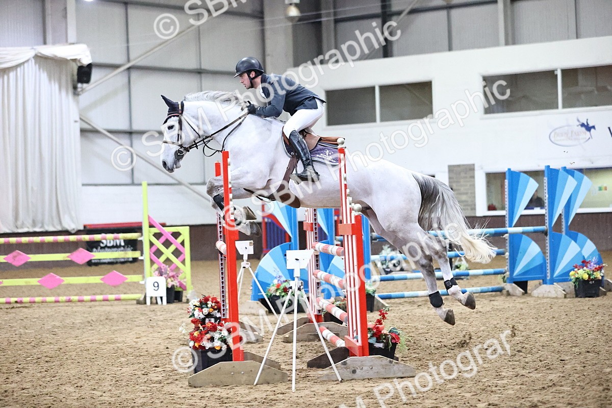 SBM_004702 - Class 16 - Senior Newcomers - 1.10m