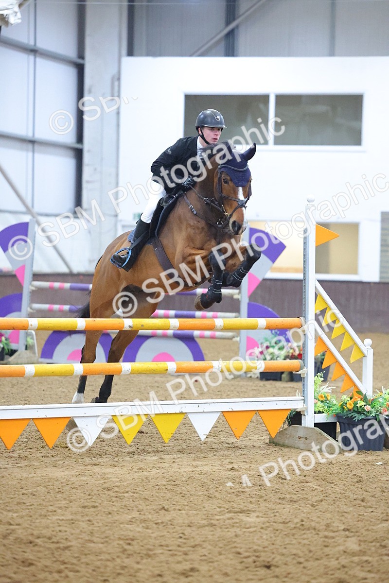 SBM_002004 - Class 15 - Senior Newcomers - First Round (1.10m)