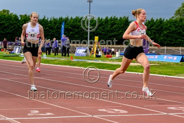 CEM26-914786 - Track Female Set Two