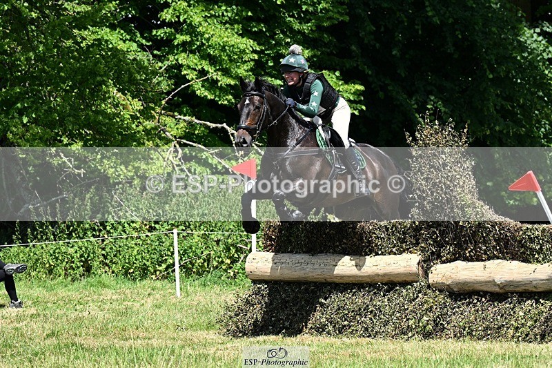 240629X-120231-2340 - 051-Marie_Webber-BENNY'S_DOUBLE_DIAMOND