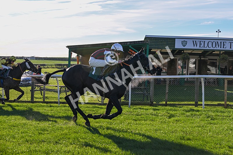 211125-Race 1-I See The Sea-6737 - Race 1
