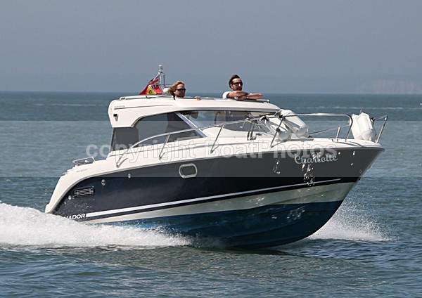 100523 CHARLOTTE IMG_3877 - Motorboats - Hardtop