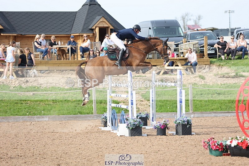 240511A-170142-15149 - Cls 38 National 1.40m Open