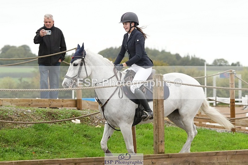 250920-155355-01523 - Cls 21 Pony Intro 80cm Derby