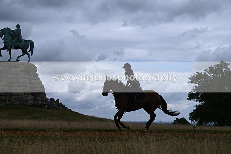 DSC_7372 - Time at Statue 13:16 to 13:52