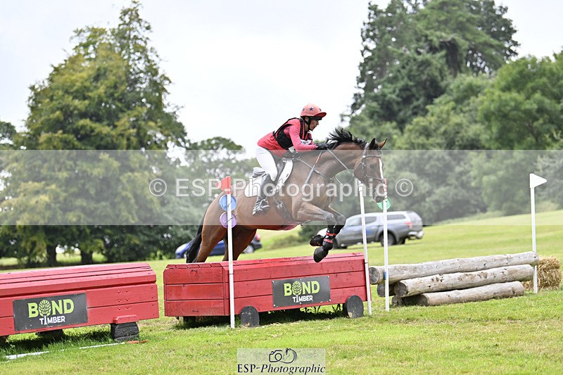 240825X-180203-38300 - 80cm XC 17.30 to End